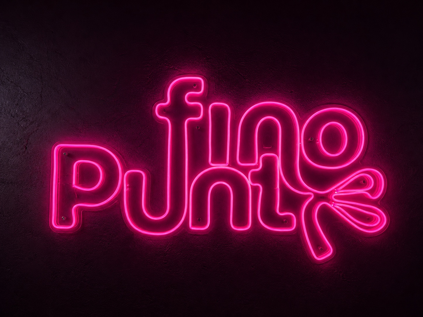 Punto Academia de Costura - Identidad visual por Zenit Group
